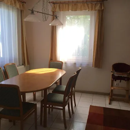 Iris Vendeghaz Hébergement de vacances *