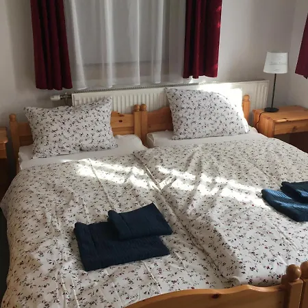 Iris Vendeghaz * Tihany