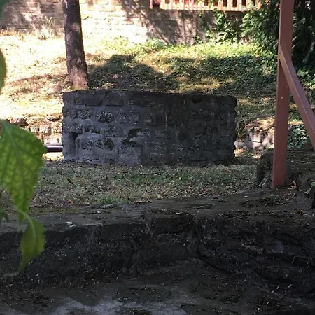 Iris Vendeghaz Hébergement de vacances Tihany